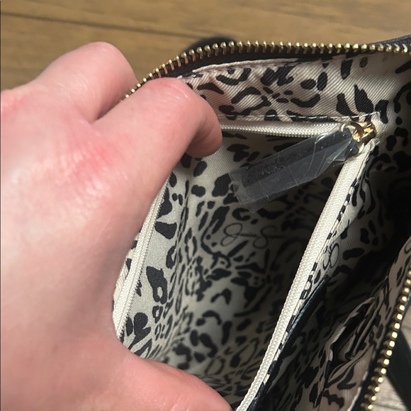 Jessica Simpson Black Crossbody Bag with Zipper Details - Picture 6 of 7
